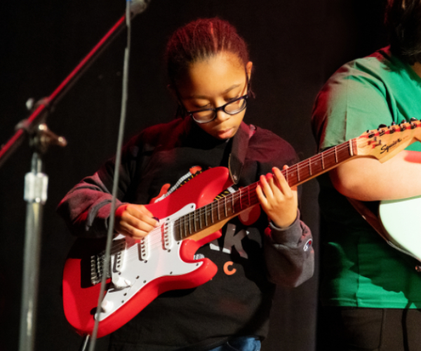 youth-guitar